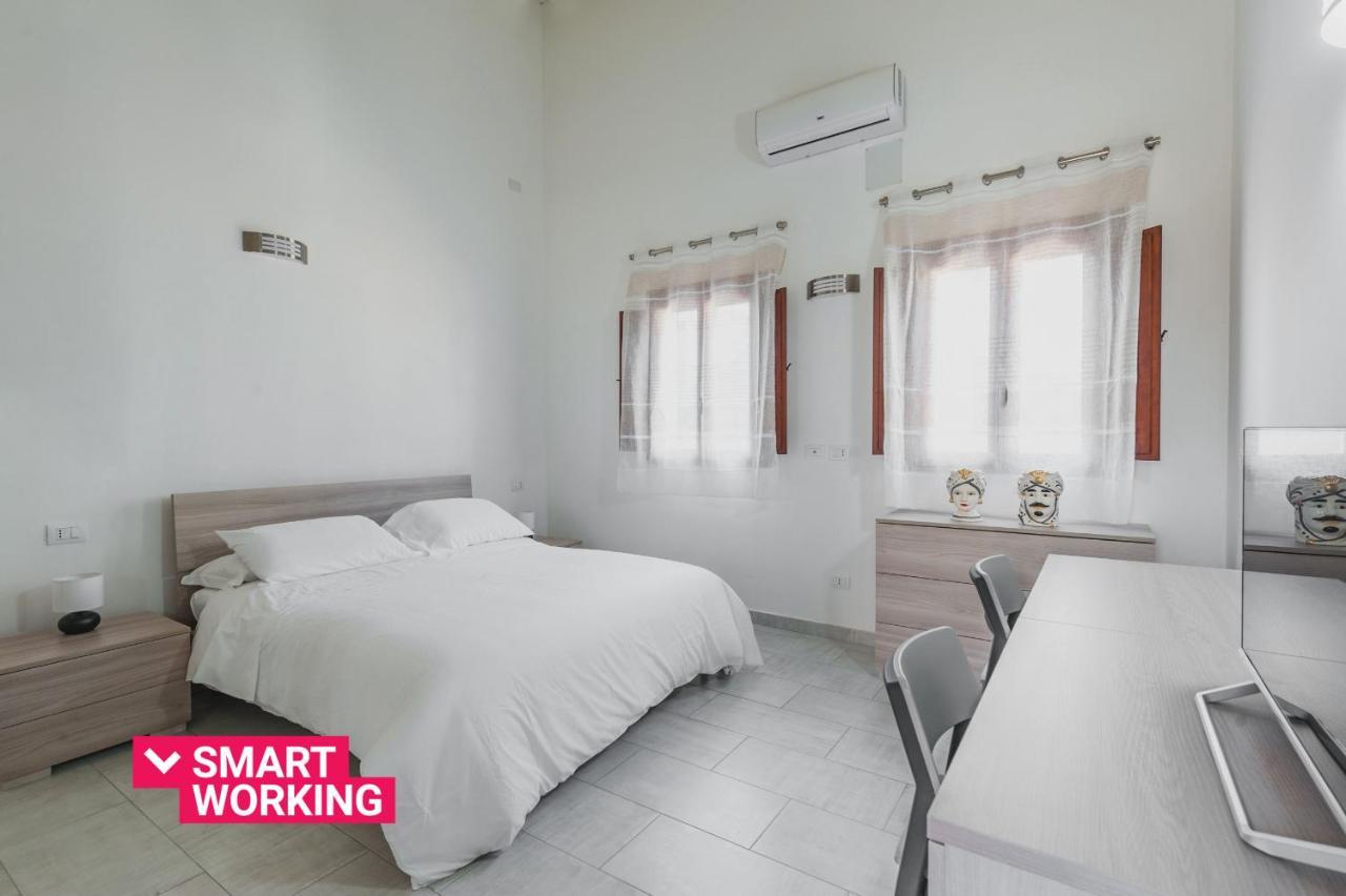 Modern Duplex With Balcony By Wonderful Italy Apartman Catania-Fontanarossai nemzetközi repülőtér Kültér fotó