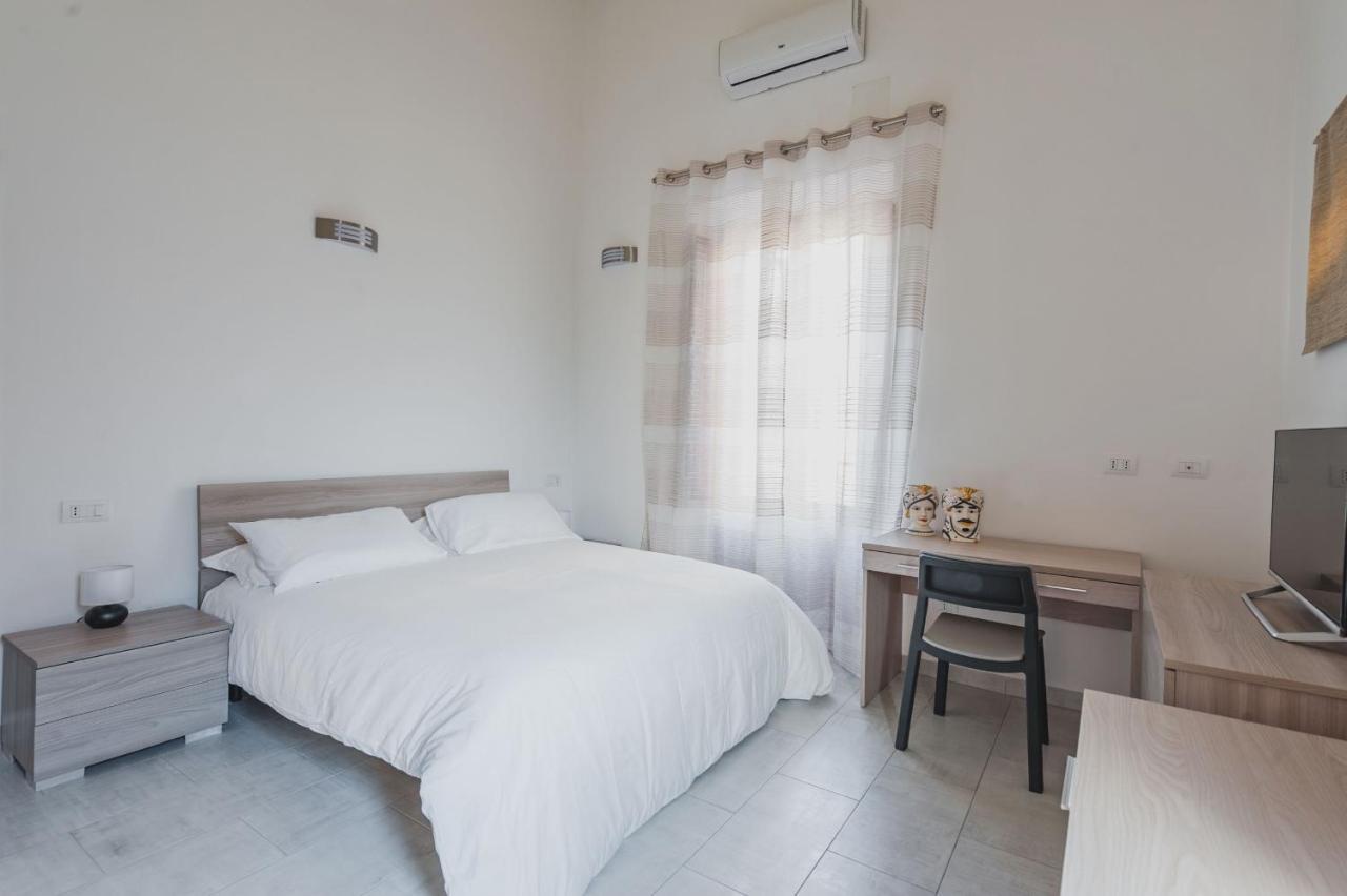 Modern Duplex With Balcony By Wonderful Italy Apartman Catania-Fontanarossai nemzetközi repülőtér Kültér fotó